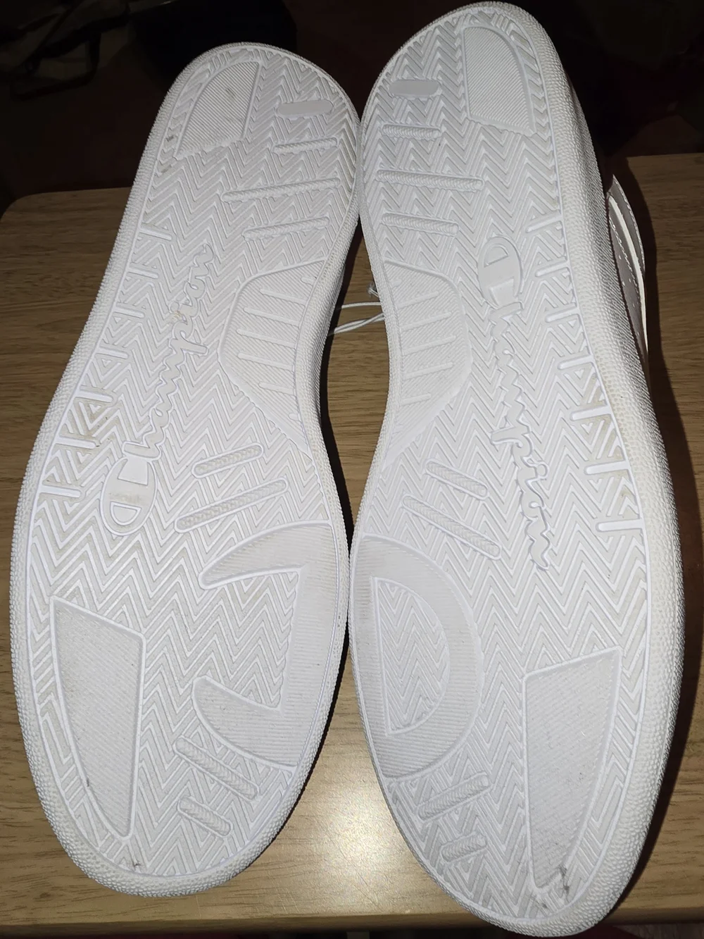 CHAMPION MENS SHOES MAROON/WHITE SIZE 11.5 BRAND NEW/NO BOX/CASUAL/SPORTS